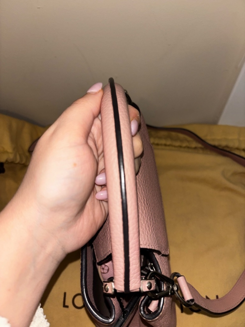 Pink LV Louis Vuitton Capucines BB - Picture 6 of 16